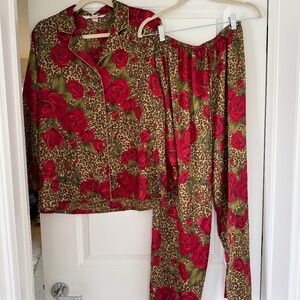 Y2K Victoria's Secret Leopard and Rose Print Pajama set XS